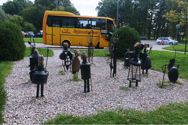 Ekskursija pa Siguldu ar autobusu rudenī ģimenei