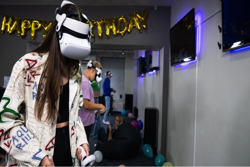 Развлечение виртуальной реальности "VR Room" 