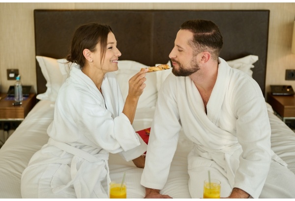 “Romantic Escape” —nakšņošana un vakariņas "Baltic Beach Hotel & SPA"