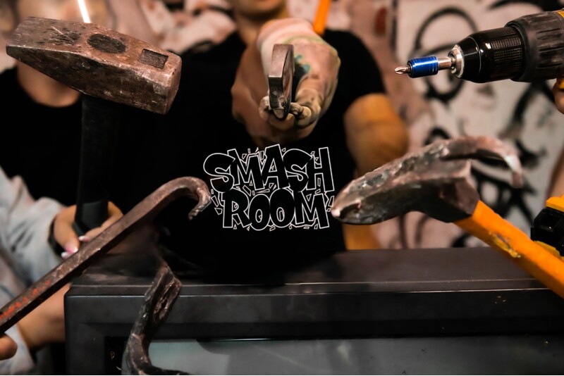 Посещение комнаты выхода гнева Smash Room Liepāja