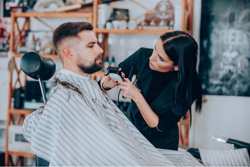 Combo piedāvājums vīrietim - matu griezums un bārdas korekcija Jelgavā